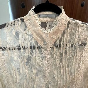 Vintage dainty lace top with high collar
